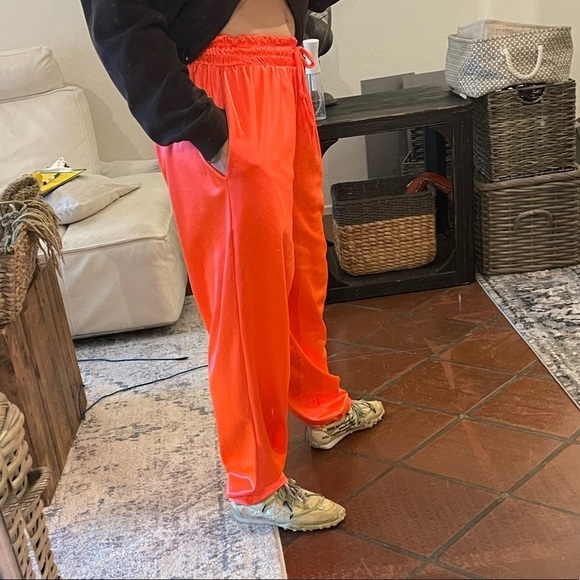 Laina Rauma Small drawstring Club Bed neon orange pants - Picture 2 of 7